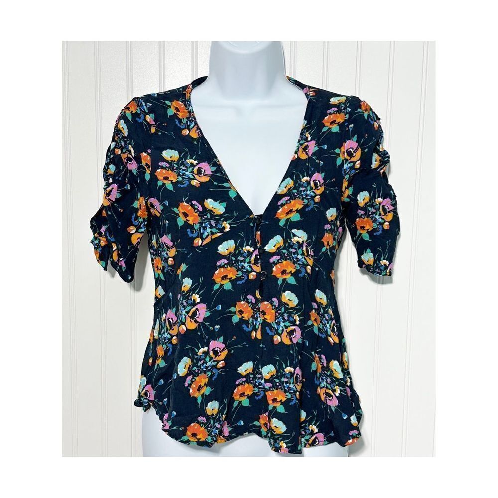 Zara Women's Ruched Short Sleeve Floral V Neck Top Blouse Navy Blue Size XS‎